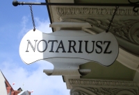 Czy opłaty ponoszone u notariusza są jego wynagrodzeniem?